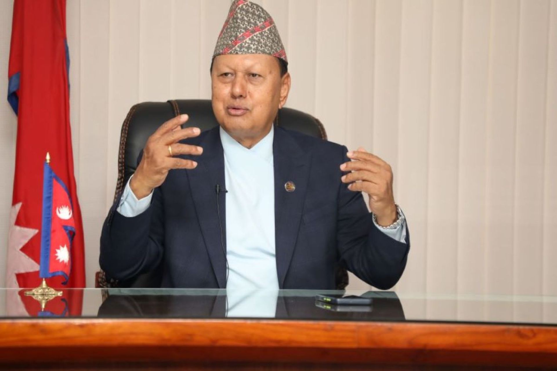 पाँच वर्षमा सबै नागरिकलाई निःशुल्क स्वास्थ्य सेवा पुर्याइनेछः मन्त्री बस्नेत